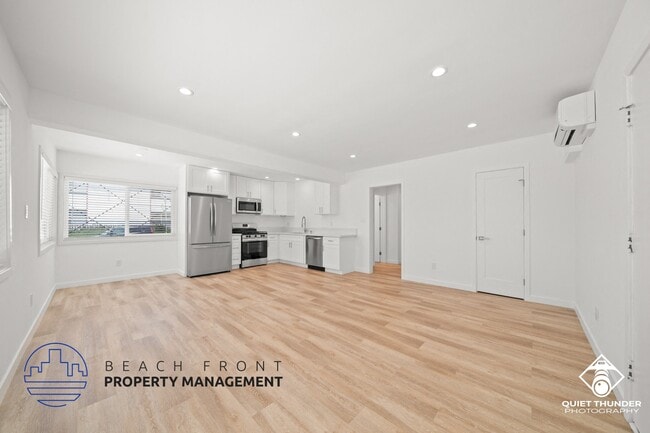 Building Photo - 5300 Lorna St.