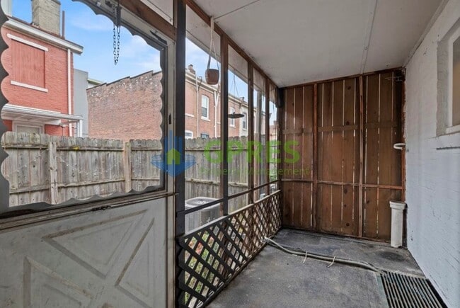 Building Photo - Charming 2-Bedroom Home with Modern Comfor...