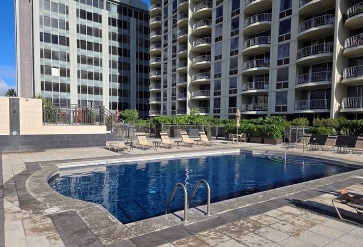 Building Photo - 1717 Ala Wai Blvd