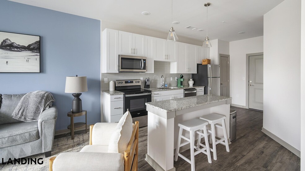 Building Photo - 2165 Nolensville Pk