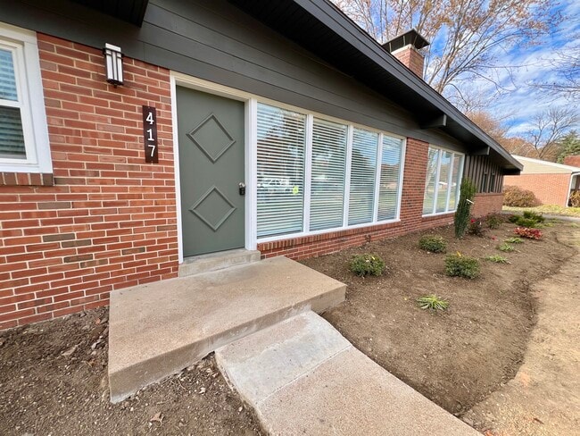 Building Photo - 417 Wenneker Dr