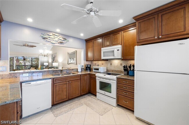Building Photo - 6900 Dennis Cir