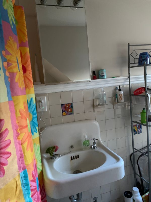 Building Photo - 517 Seneca St