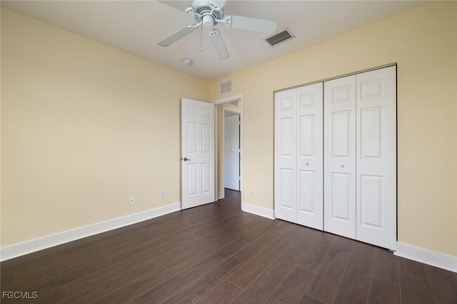 Building Photo - 9745 Roundstone Cir