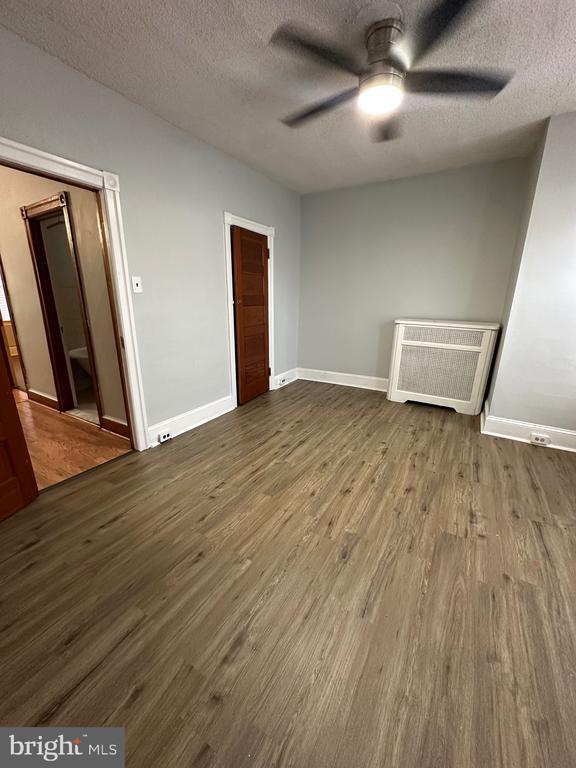 Building Photo - 2046 Conlyn St