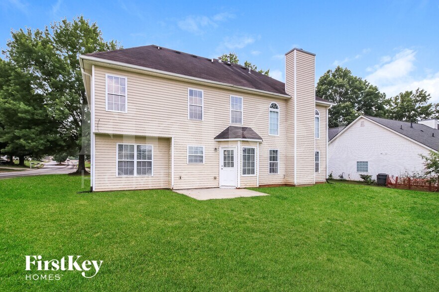 Building Photo - 15 Dairyland Dr