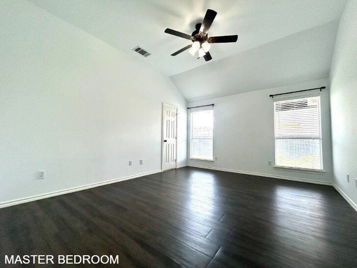 Building Photo - 4517 Woodbluff Dr
