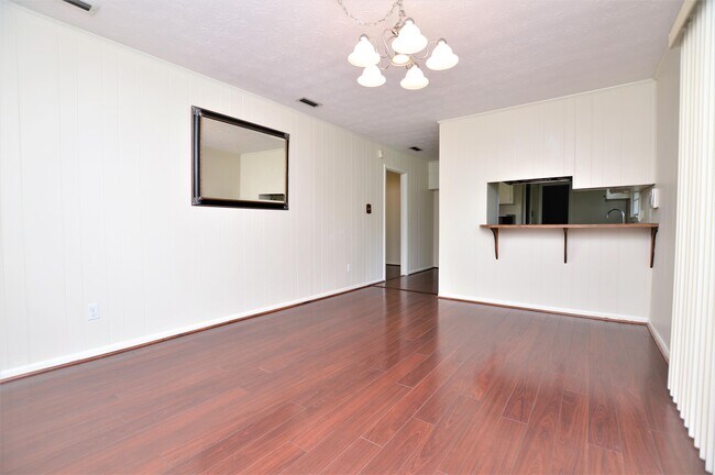 Building Photo - 712 Habersham Rd