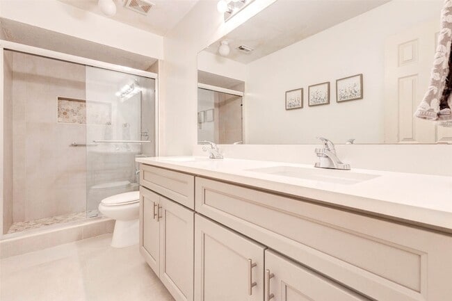 Building Photo - 15415 Longhorn Cavern Dr