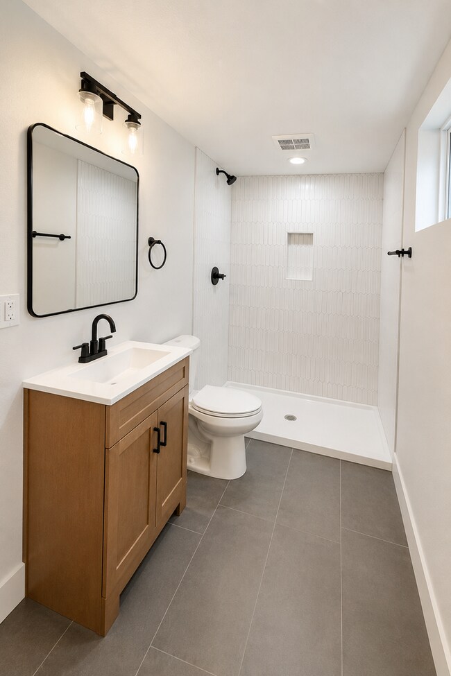 Building Photo - 7407 SW 36th Ave