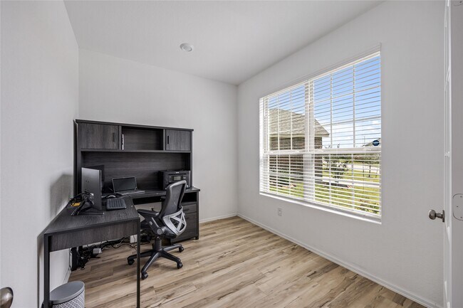 Building Photo - 7531 Greenbriar Cayon Ln