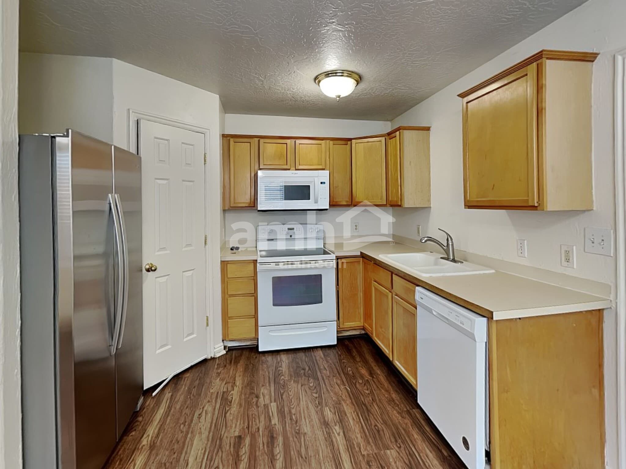 Building Photo - 651 Saddlebrook Dr