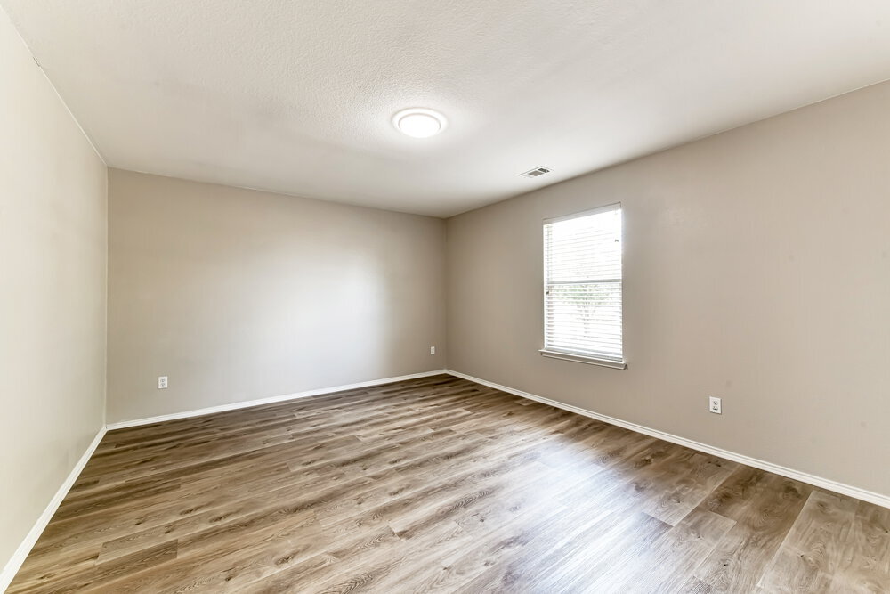 Building Photo - 5621 Starwood Ct