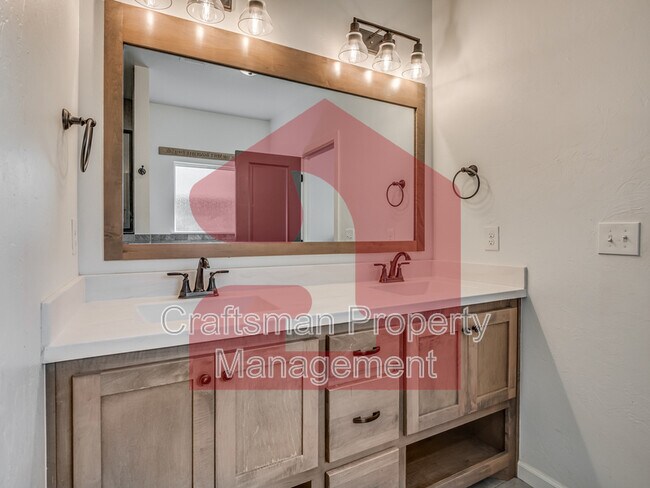 Building Photo - 9945 SW 21st St