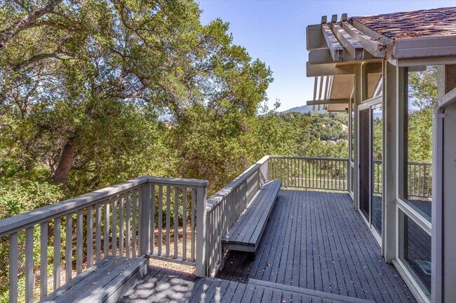 Building Photo - 13434 Old Oak Way