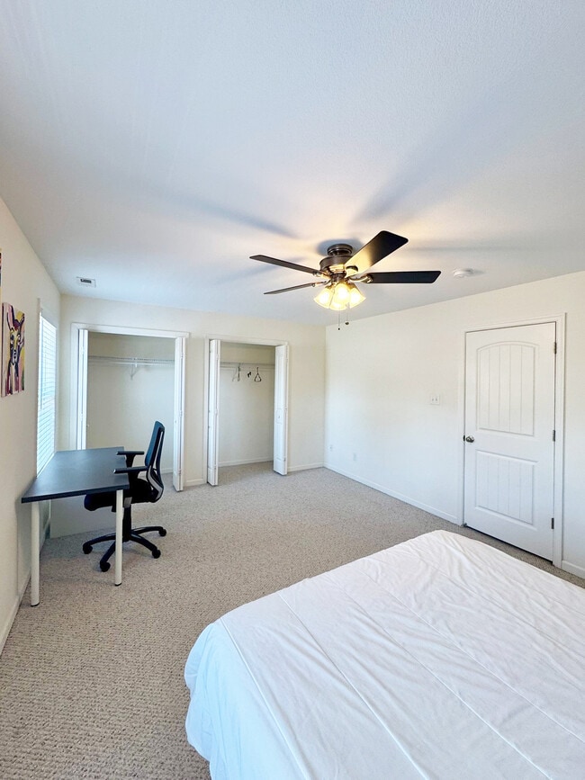 Building Photo - 4756 Beach Bay Ct