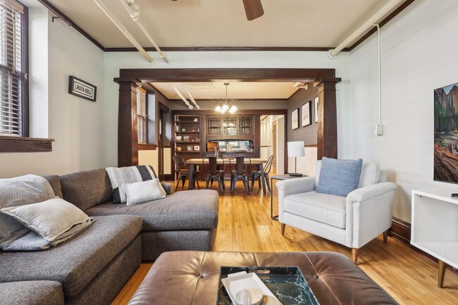 Building Photo - 3006 W 44th St
