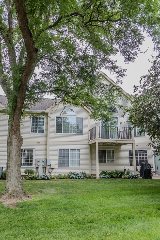 Building Photo - 330 Ashford Cir