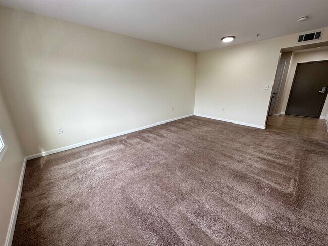 Building Photo - 20 Sentinel Court