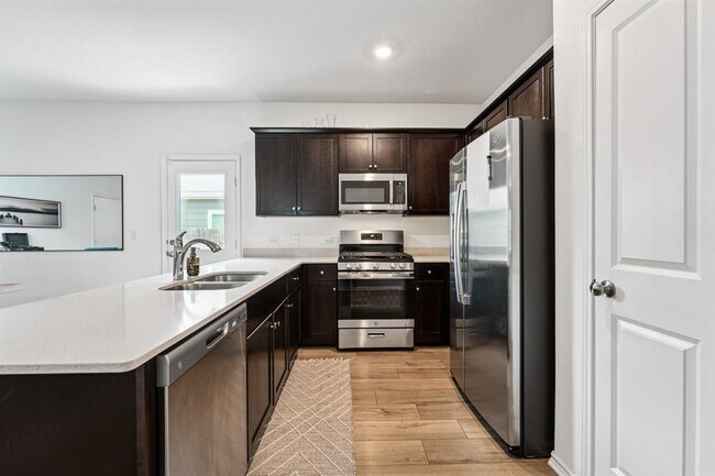 Building Photo - 6013 Eden Dr