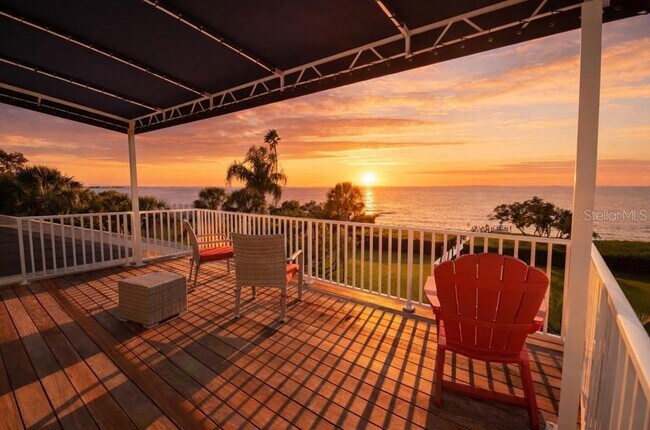 Building Photo - 7676 Westmoreland Dr