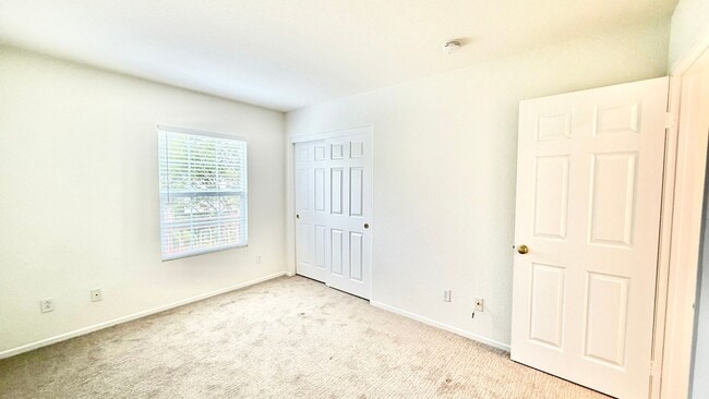 Building Photo - Beautifully Maintained & Spacious Two-Story Home in the Privately-gated Belleza Community of San ...