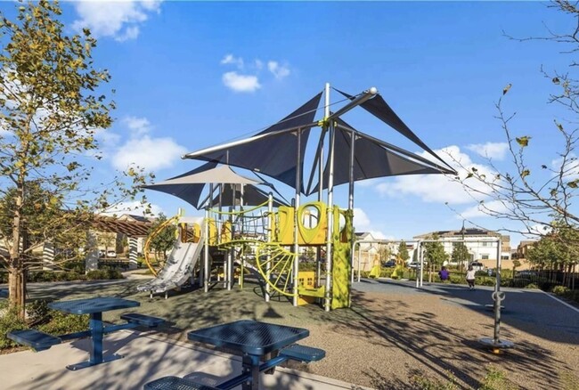 Building Photo - 5604 Altamura Way