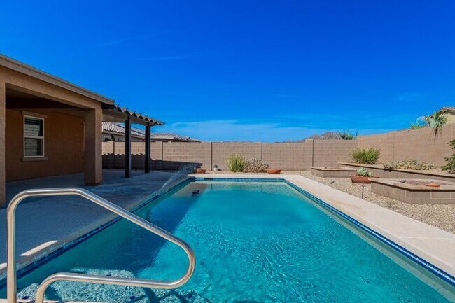 Building Photo - LAS BARRANCAS POOL HOME WITH SOLAR