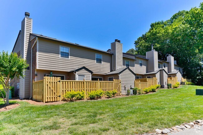 Building Photo - Camden Foxcroft
