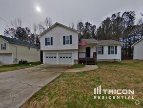 Building Photo - 372 River Trace Dr