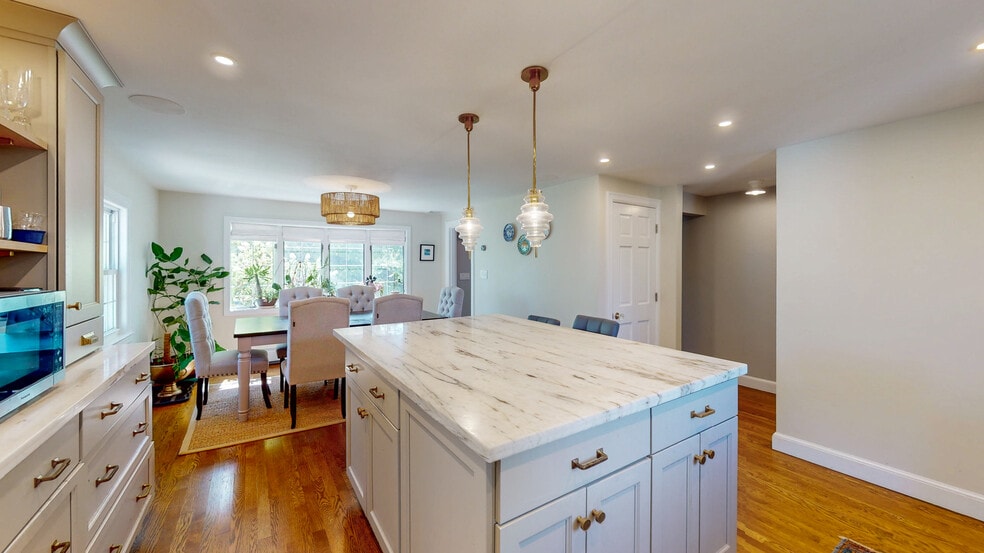 Building Photo - 49 Ripley Rd