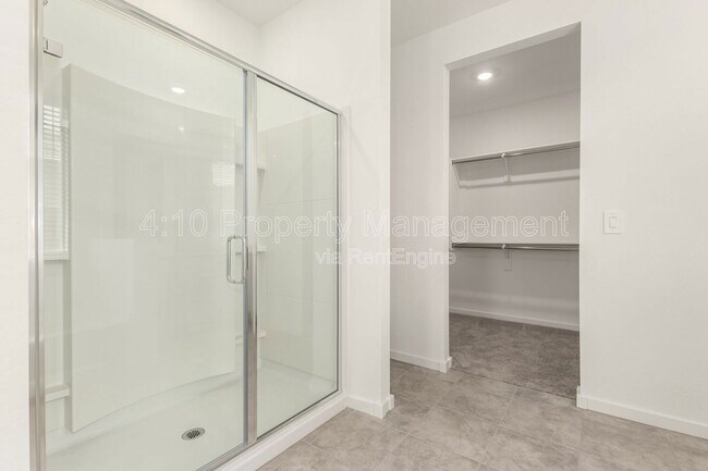 Building Photo - 35405 W Catalan St