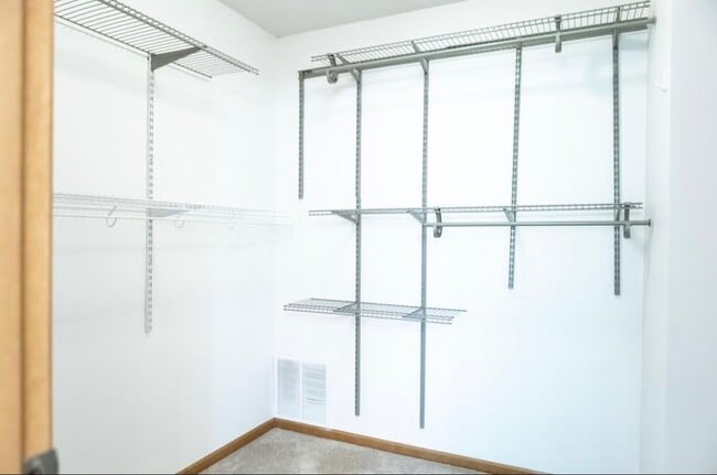 Building Photo - 4385 Empress Dr N