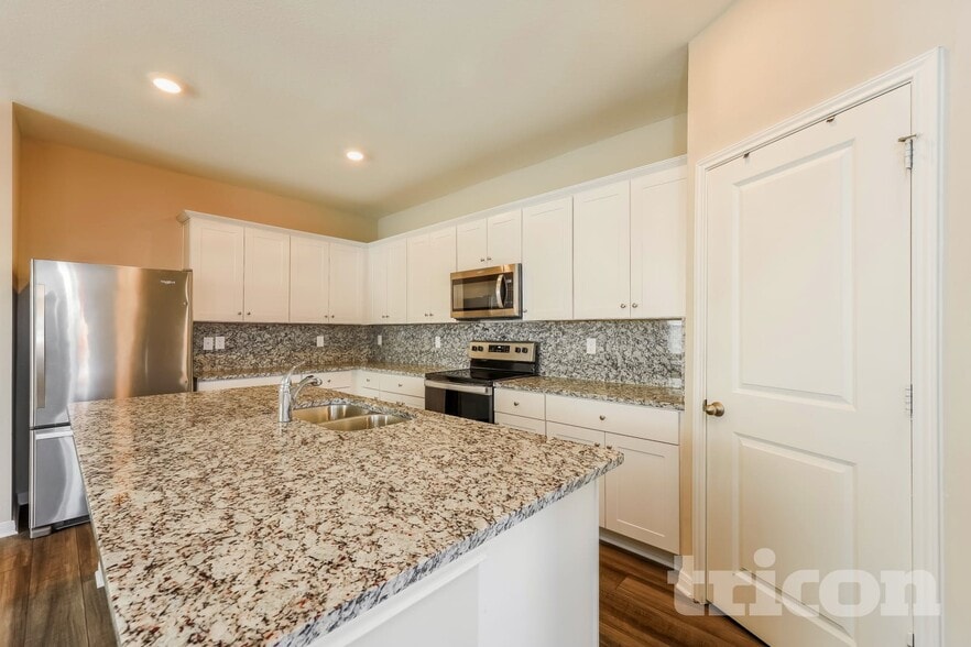 Building Photo - 7447 Boa Holw