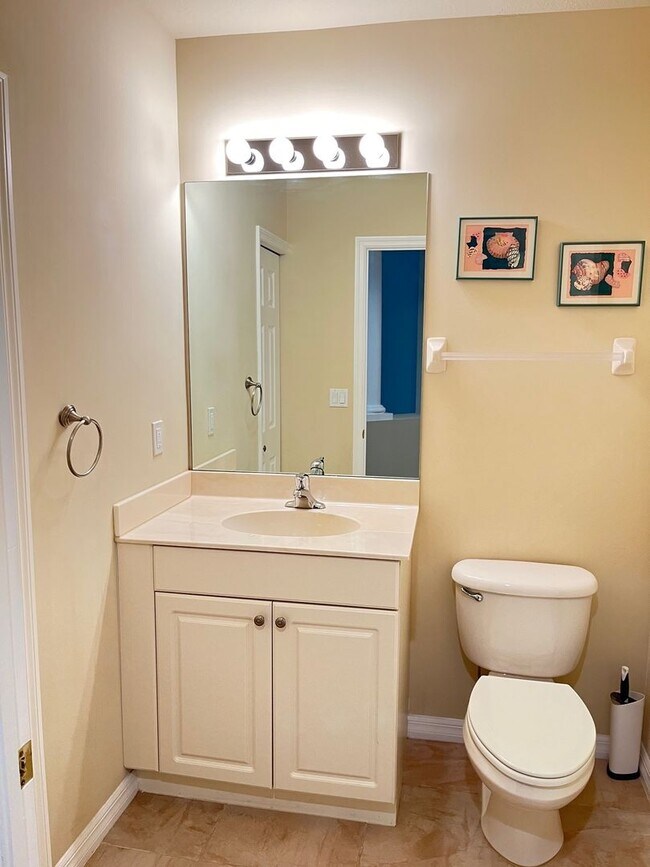 Building Photo - Meadows of Estero 1st floor unit with 2 car garage