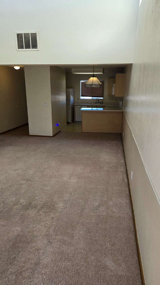 Building Photo - 8635 Clay St