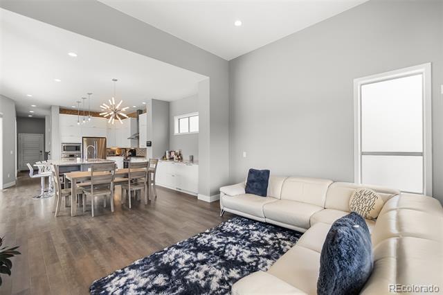 Building Photo - 9657 Taylor River Cir