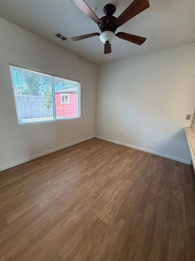 Building Photo - 1849 Malvasia Ave