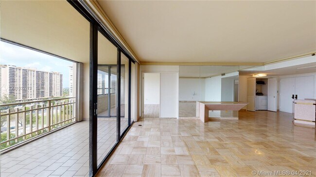 Building Photo - 11113 Biscayne Blvd