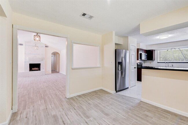 Building Photo - 10526 Huntington Way Dr