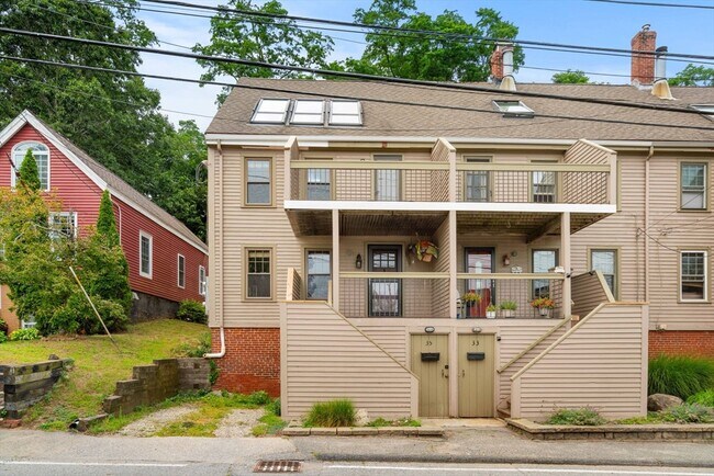 Building Photo - 35 Merrimac St