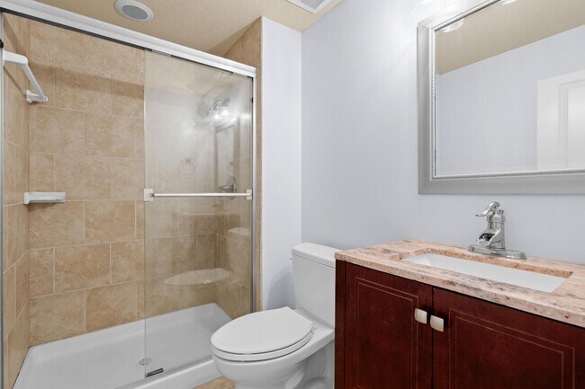 Building Photo - 6717 W 77th Terrace