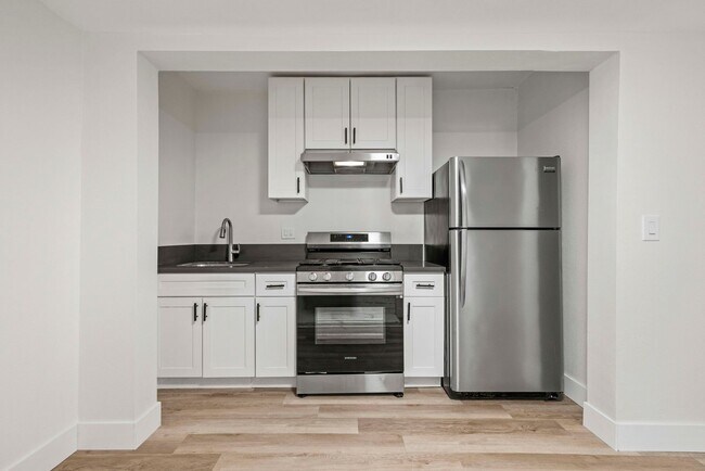 Building Photo - 15105 Nurmi St