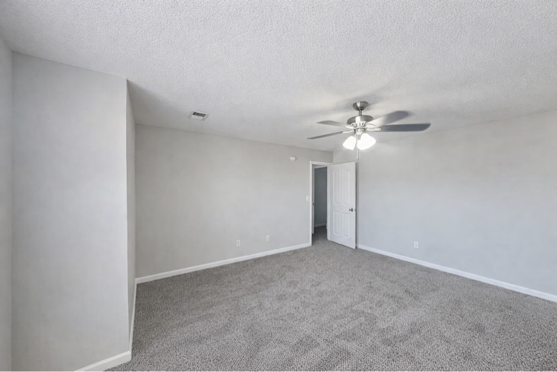 Building Photo - 10007 Branley Oak Dr