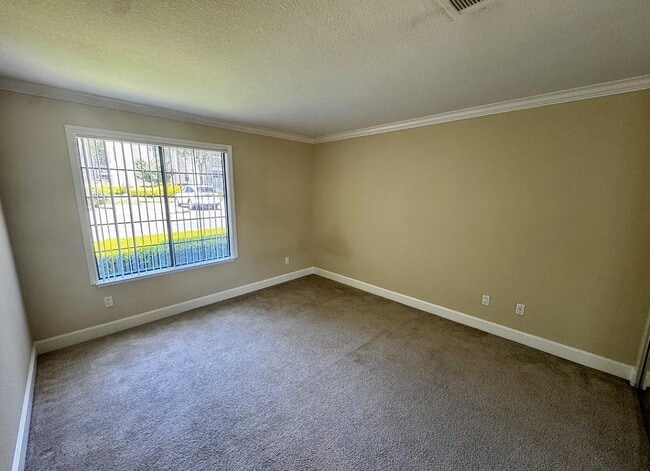 Building Photo - 331 Eastridge Dr