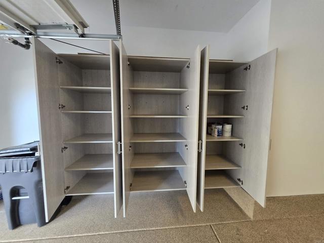 Building Photo - 8337 Distinctive Dr