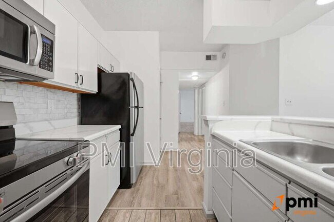 Building Photo - 3209 Jade Ct