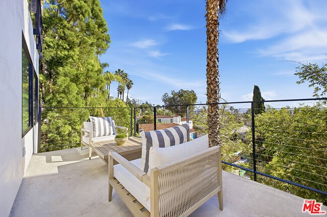 Building Photo - 6390 Quebec Dr