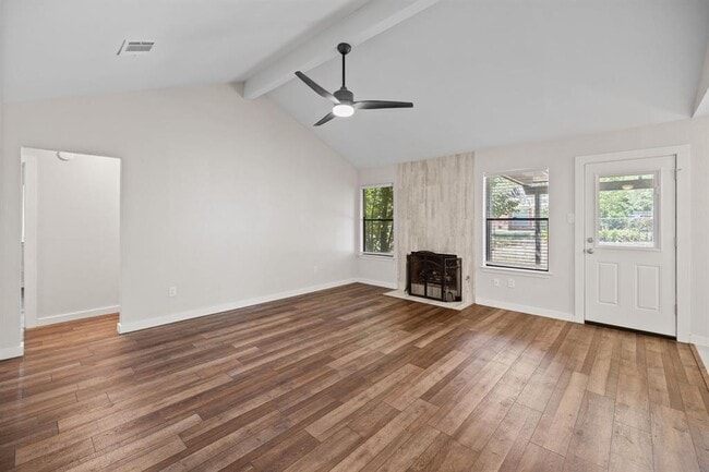 Building Photo - 13002 Esplanade St