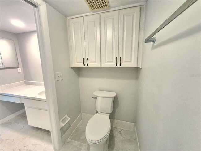 Building Photo - 222 Caryl Way